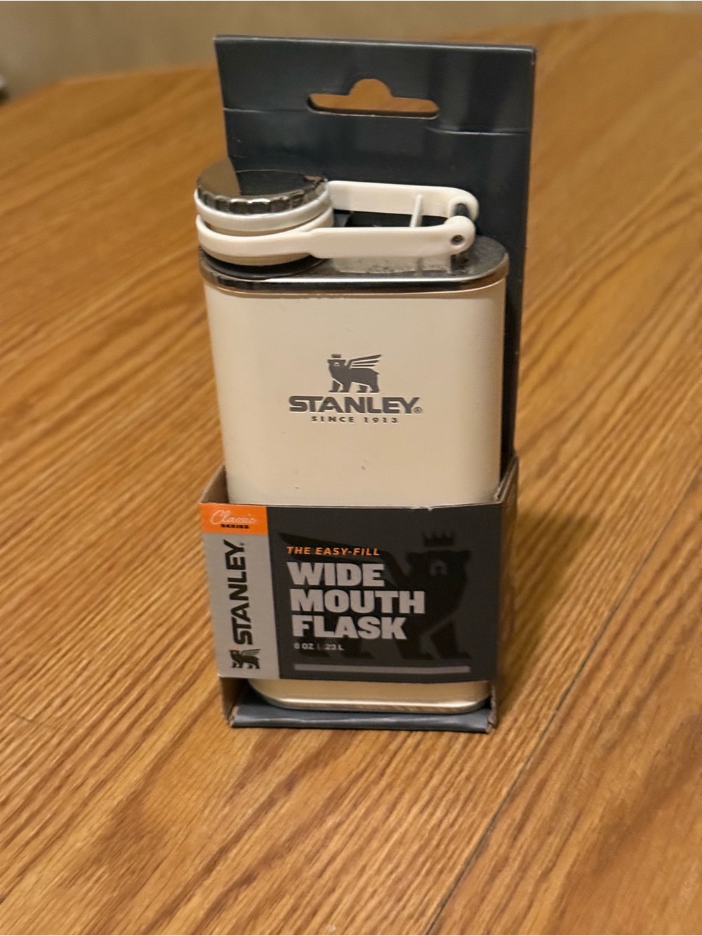 Stanley White Wide Mouth Flask with Carry Clip